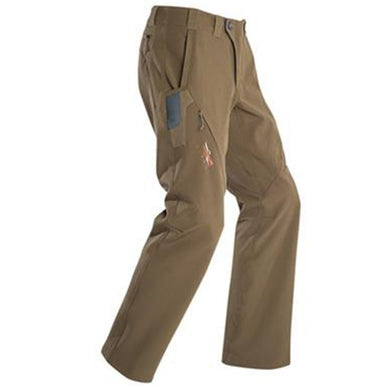 Sitka Dakota Pant in the color Mud.