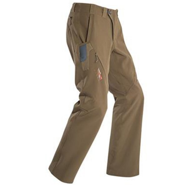 Sitka Dakota Pant in the color Mud.