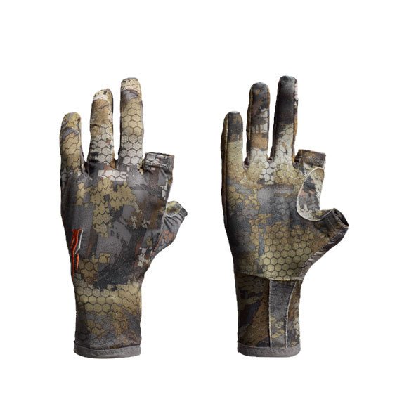 Load image into Gallery viewer, Sitka Equinox Guard Glove in the color in the color Waterfowl Timber
